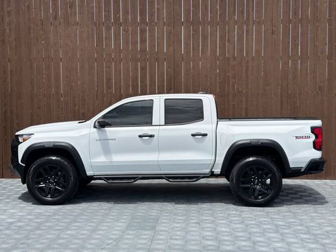 Used 2025 Chevrolet Colorado Trail Boss AWD/4WD image 15
