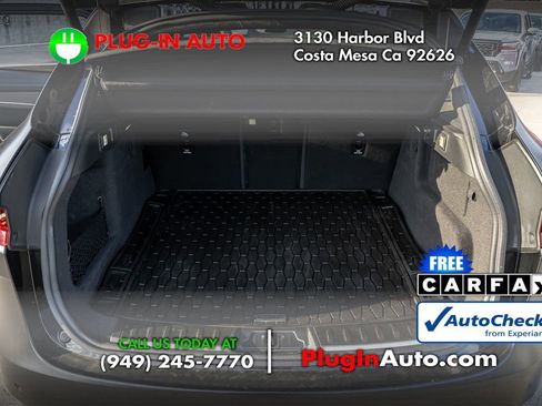 Used 2021 Jaguar F-PACE SVR image 19