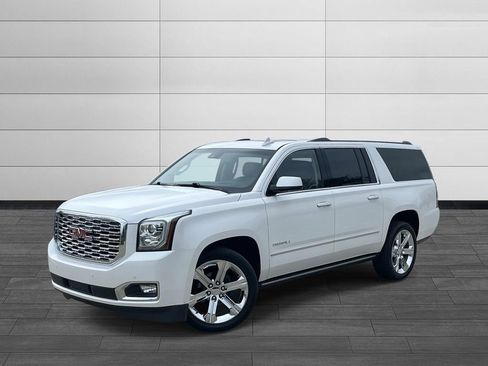 Used 2020 GMC Yukon XL Denali w/ Denali Premium Package image 1