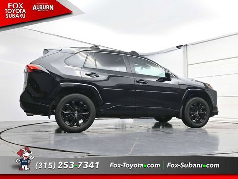 Used 2025 Toyota RAV4 SE w/ Convenience Package AWD/4WD image 23