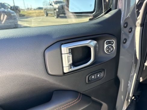 Used 2023 Jeep Gladiator Mojave w/ LED Lighting Group image 13