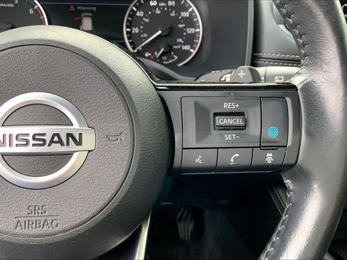 Used 2021 Nissan Rogue SL w/ Premium Package image 24