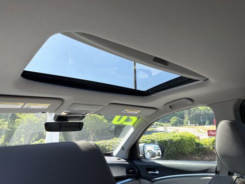 Used 2020 Acura MDX SH-AWD image 5