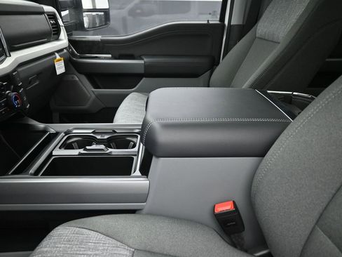 New 2026 Ford F250 XLT w/ XLT Premium Package image 21