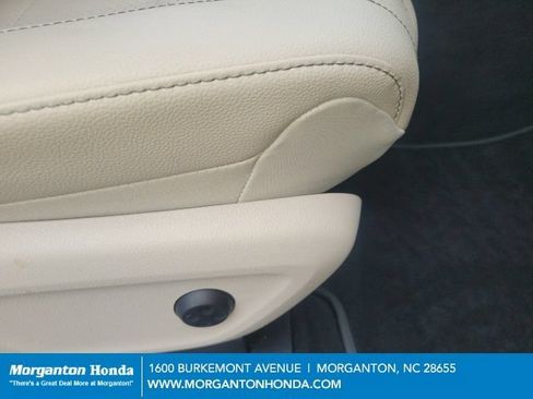 Used 2024 Mercedes-Benz GLE 350 4MATIC image 31
