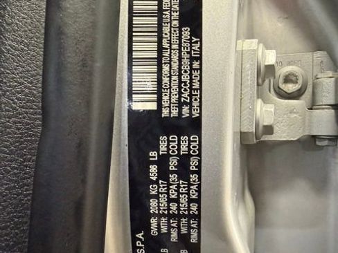 Used 2017 Jeep Renegade Trailhawk image 26