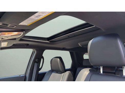 Used 2022 Dodge Durango GT w/ Blacktop Package image 9