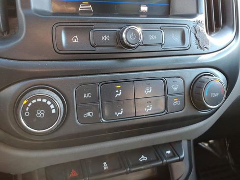 Certified 2021 Chevrolet Colorado W/T w/ WT Convenience Package image 12