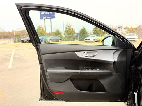 Used 2024 Kia Forte LX image 14