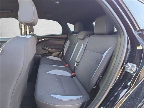 Used 2018 Ford Focus ST FWD image 16