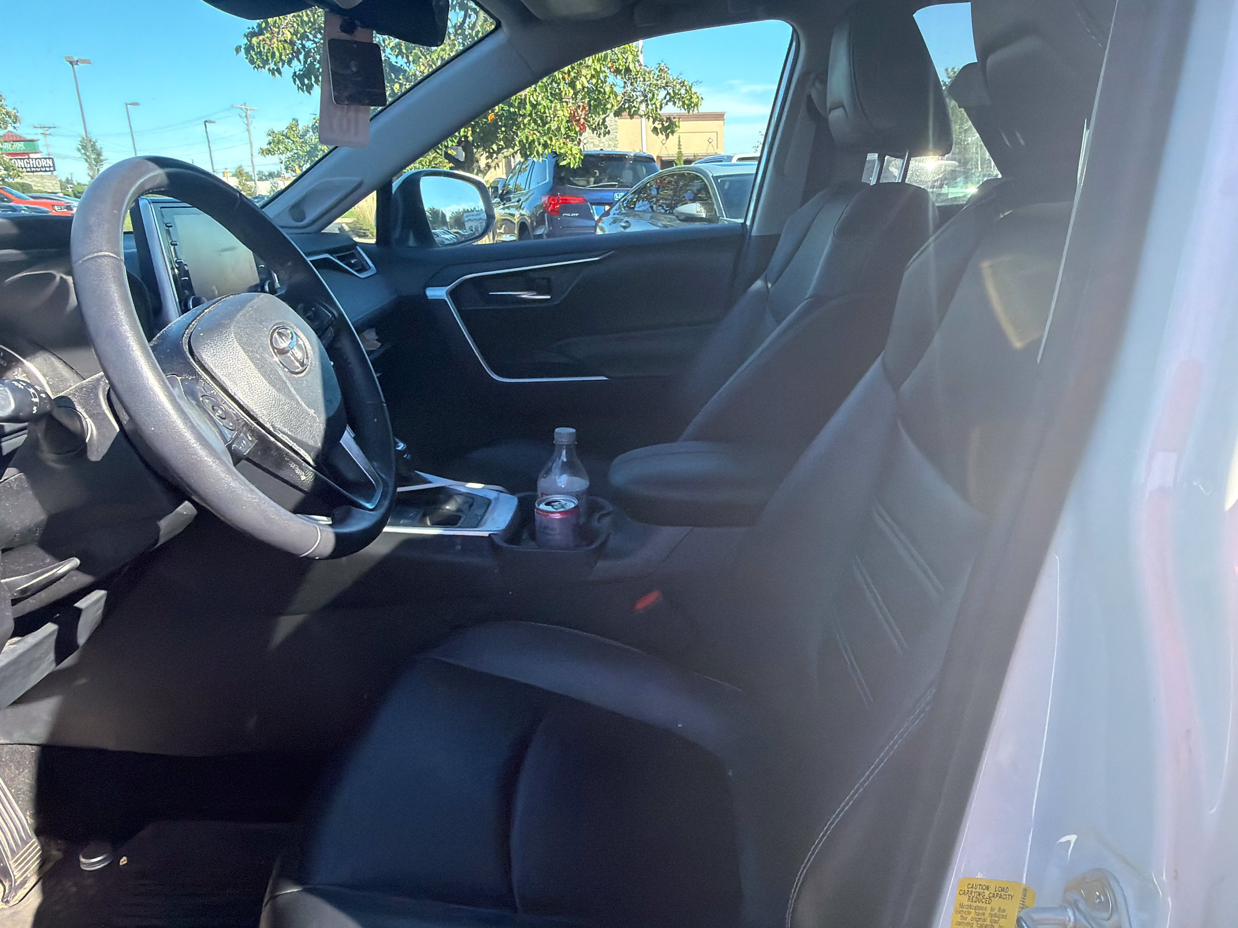 Used 2021 Toyota RAV4 XLE Premium AWD/4WD image 22