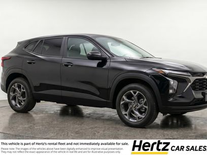 Used 2025 Chevrolet Trax LT