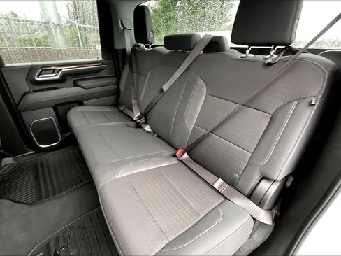 Used 2024 Chevrolet Silverado 2500 LT image 24