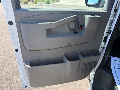 Used 2017 Chevrolet Express 2500 w/ Cold Climate Package RWD image 8