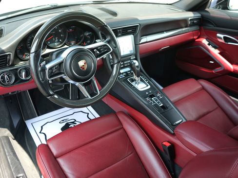 Used 2017 Porsche 911 Carrera RWD image 25