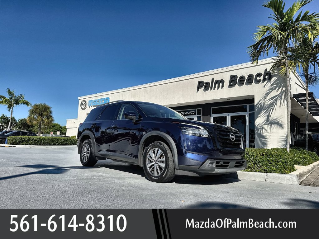 Used 2022 Nissan Pathfinder SL w/ SL Black Package AWD/4WD image 1