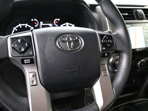 Used 2020 Toyota 4Runner SR5 image 8