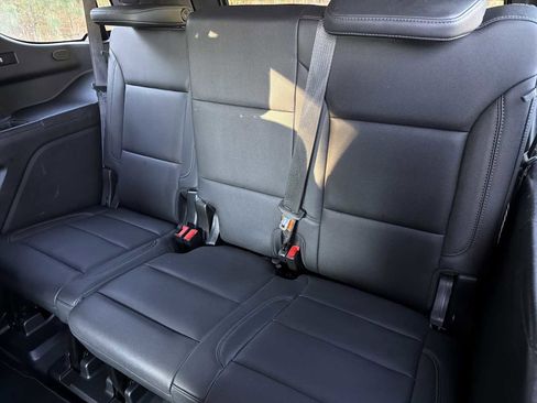 Used 2021 Chevrolet Tahoe Z71 w/ Z71 Off-Road Package image 30