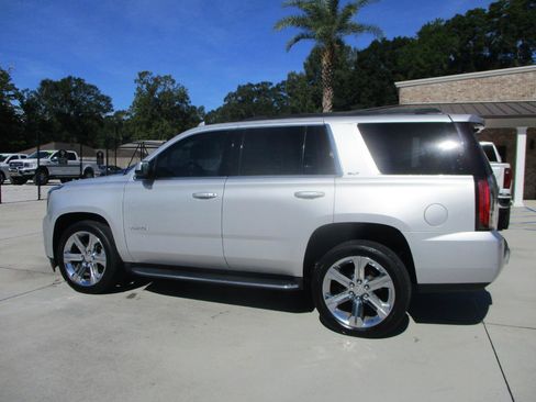 Used 2017 GMC Yukon SLT RWD image 3
