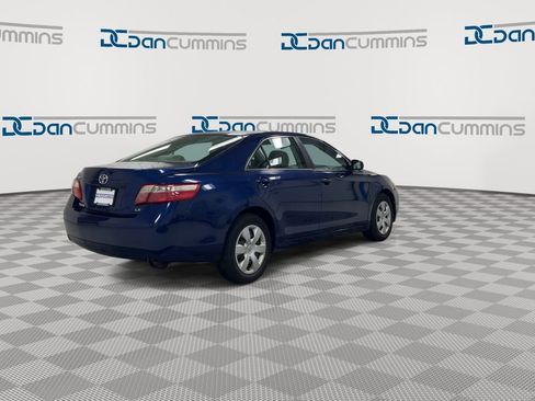 Used 2009 Toyota Camry LE FWD image 8