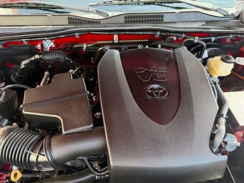 Used 2022 Toyota Tacoma SR5 RWD image 9