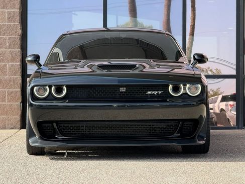 Used 2015 Dodge Challenger SRT Hellcat RWD image 20