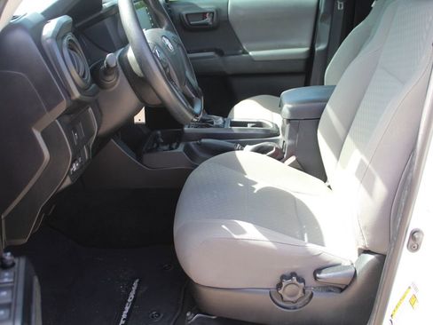 Used 2021 Toyota Tacoma SR w/ SR Convenience Package image 16