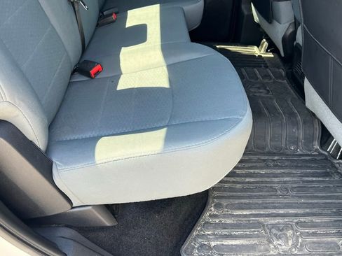 Used 2016 RAM 2500 Tradesman w/ Chrome Appearance Group AWD/4WD image 16