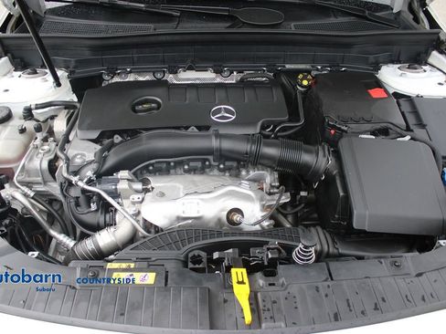 Used 2023 Mercedes-Benz GLB 250 4MATIC w/ Premium Package image 33