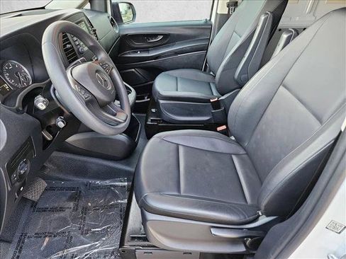 Used 2023 Mercedes-Benz Metris image 15