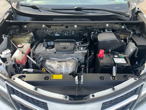 Used 2014 Toyota RAV4 XLE image 11