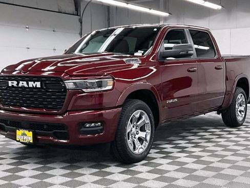 Used 2025 RAM 1500 Big Horn AWD/4WD image 13