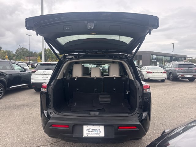 Certified 2025 Nissan Pathfinder SV AWD/4WD image 9