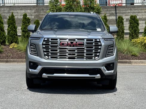 New 2026 GMC Yukon Denali w/ Sun & Power Step Package AWD/4WD image 3