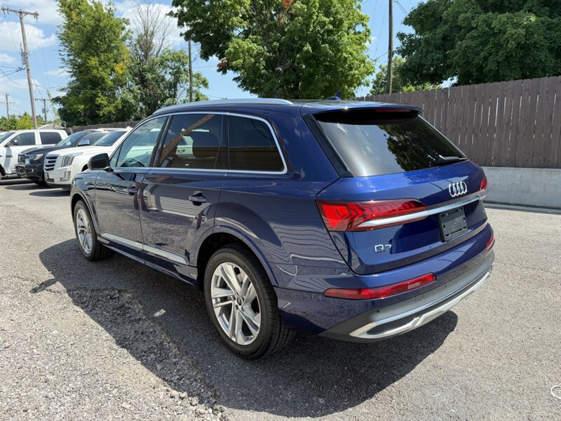 Used 2022 Audi Q7 3.0T Premium Plus AWD/4WD image 8