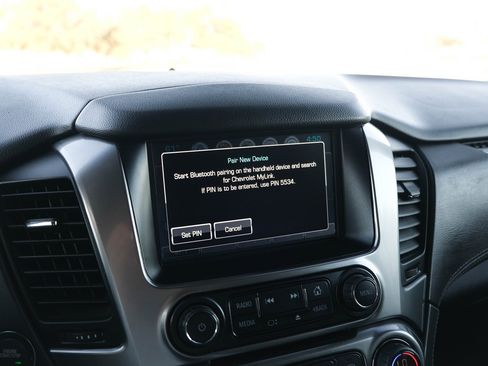 Used 2020 Chevrolet Suburban Premier image 37