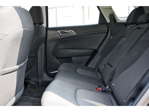 Certified 2025 Kia Sportage LX FWD image 27