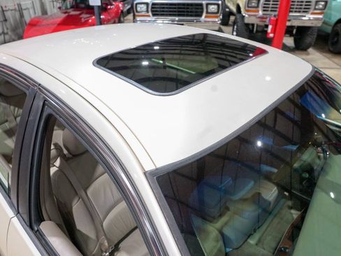 Used 2003 Buick Park Avenue Ultra FWD image 19