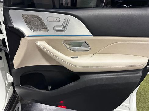 Used 2023 Mercedes-Benz GLE 350 GLE 350 4MATIC Sport Utility 4 w/ Premium Package image 26