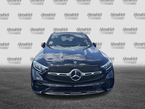 Used 2026 Mercedes-Benz GLC 300 image 3