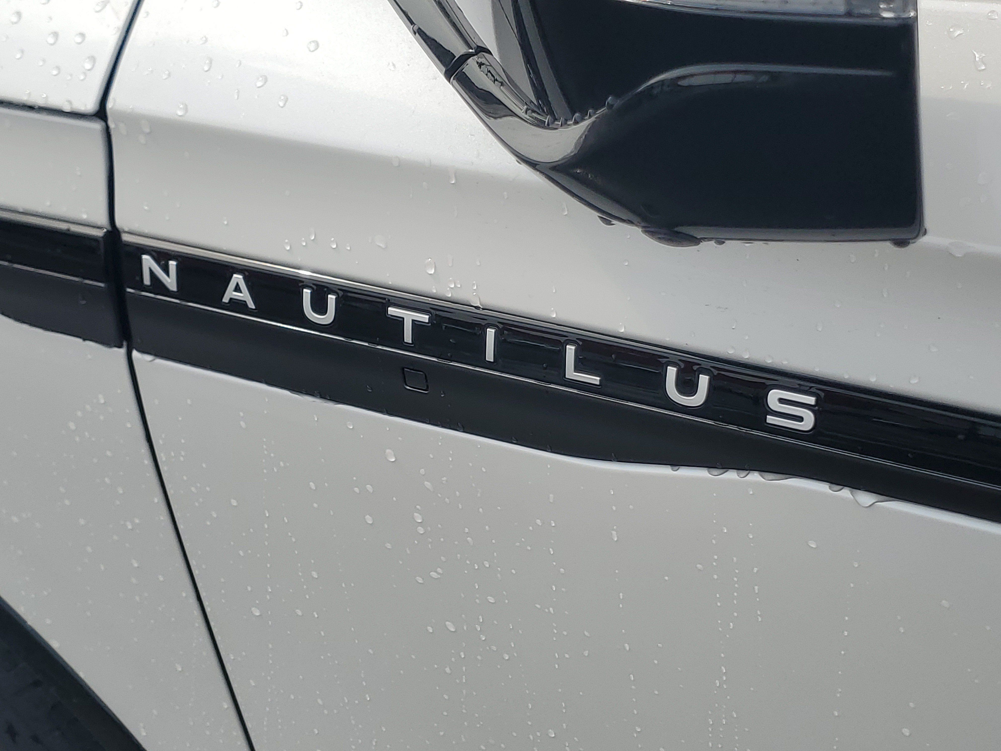 New 2026 Lincoln Nautilus Reserve AWD/4WD image 7