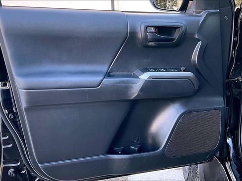 Used 2023 Toyota Tacoma 4x4 Double Cab image 21