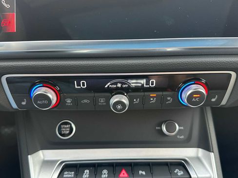 New 2025 Audi Q3 2.0T Premium image 28