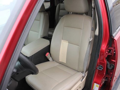 Used 2008 Ford Explorer XLT image 23