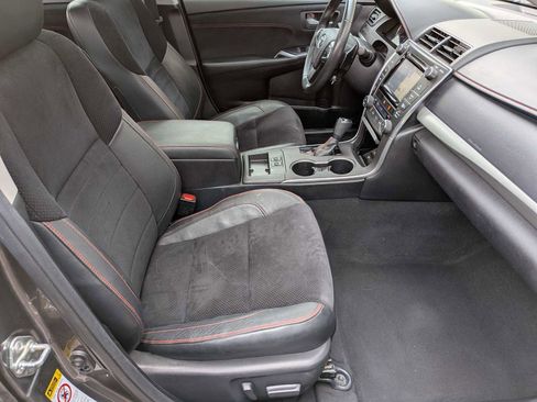Used 2015 Toyota Camry XSE image 22