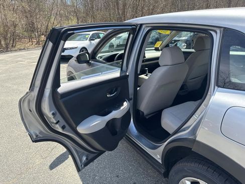 Used 2023 Honda HR-V LX image 27