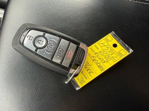 Used 2020 Ford Explorer XLT w/ Equipment Group 202A AWD/4WD image 47