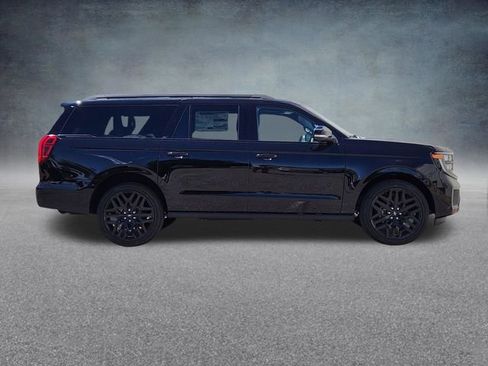 New 2026 Ford Expedition Max Platinum w/ Stealth Performance Package AWD/4WD image 8