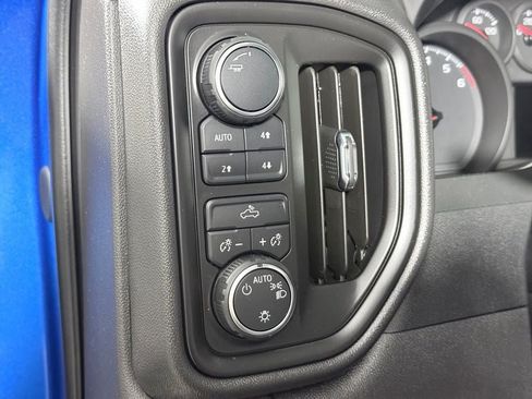 Used 2024 Chevrolet Silverado 1500 Custom Trail Boss AWD/4WD image 16