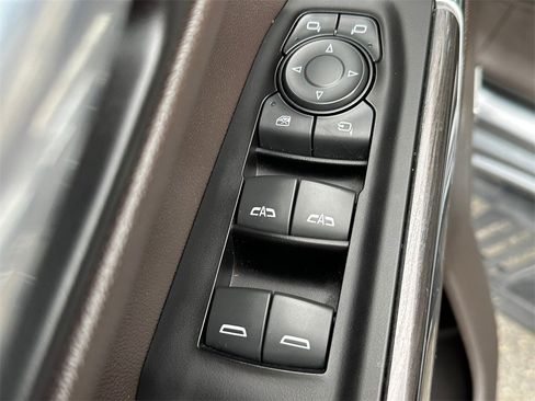 Used 2019 Chevrolet Silverado 1500 LTZ w/ LTZ Premium Package image 22